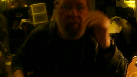 Snapshot of mikeyd1a chatting on 01-04-25, 08:17 mikeyd1a online show from 01-04-25, 08:17