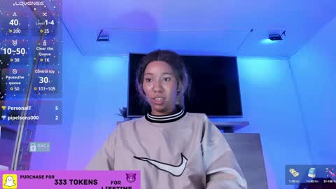 Snapshot of mikeyla_russo_ chatting on 01-26-25, 12:05 Mikeyla  online show from 01-26-25, 12:05