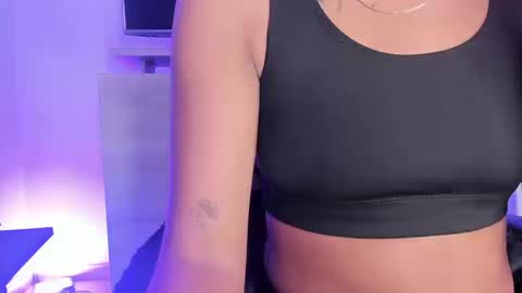 Snapshot of mikeyla_russo_ chatting on 09-08-25, 02:27 Mikeyla  online show from 09-08-25, 02:27