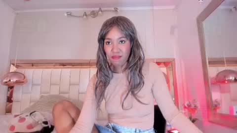 Snapshot of mikeyla_russo_ chatting on 09-25-25, 07:39 Mikeyla  online show from 09-25-25, 07:39