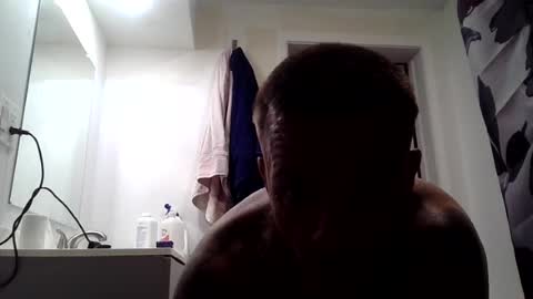 Snapshot of mikeymikesbwc chatting on 06-17-26, 01:08 mikeymikesbwc online show from 06-17-26, 01:08