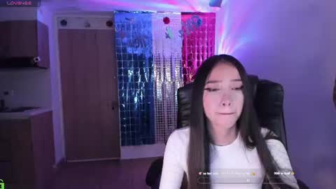 VIOLETAMIKE online show from 07-28-26, 09:15