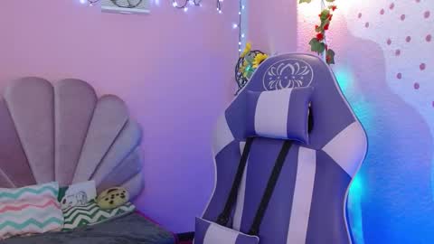 Mikka 3 online show from 03-16-26, 01:04