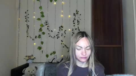 Adalina online show from 04-29-26, 06:17