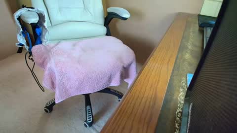 Snapshot of mikky36b chatting on 07-11-26, 04:53 Michael online show from 07-11-26, 04:53