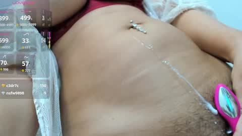 Snapshot of mikmagik chatting on 11-11-25, 01:44 Mikaylah online show from 11-11-25, 01:44