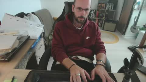 mikmik91 online show from 06-12-26, 08:57