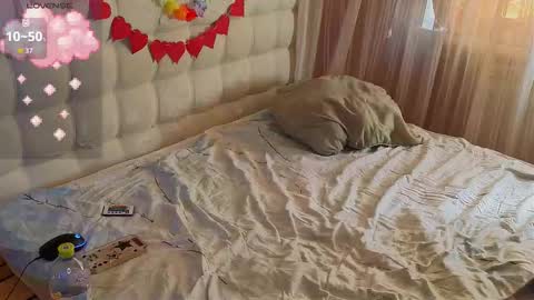 Miko online show from 09-26-25, 08:51