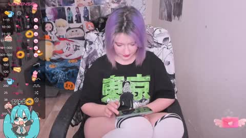 Snapshot of miku_bunny chatting on 12-05-24, 03:39 Miku online show from 12-05-24, 03:39