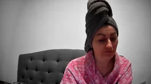 Mikyloveu online show from 03-14-26, 04:56