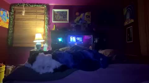 mil8207 online show from 12-17-25, 05:57