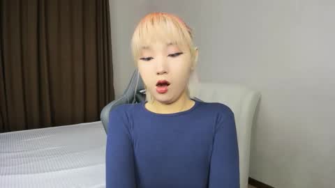 Snapshot of mil_waves chatting on 11-29-25, 01:03 mil_waves online show from 11-29-25, 01:03