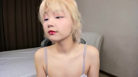 Snapshot of mil_waves chatting on 12-02-25, 12:43 mil_waves online show from 12-02-25, 12:43