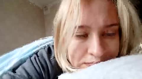 Mila 420 online show from 11-18-25, 09:47