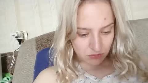 Mila 420 online show from 06-11-26, 12:47