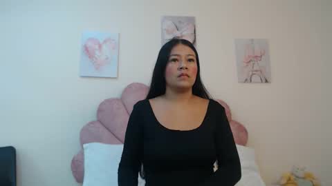 mila_adamss online show from 04-27-26, 11:08