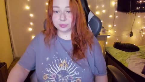 Snapshot of mila_foxxxy chatting on 02-08-25, 08:32 Mila shy sensual person online show from 02-08-25, 08:32