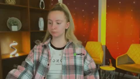 mila_glow online show from 05-02-26, 06:46