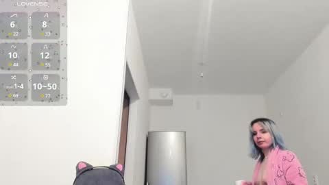 Snapshot of mila_good chatting on 03-08-25, 06:37 mila_good online show from 03-08-25, 06:37