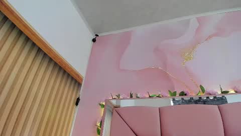 mila_grace_ online show from 06-09-26, 06:52