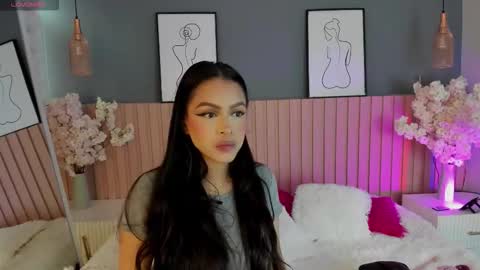 mila_hank online show from 02-18-26, 12:12