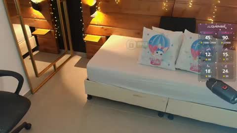 Milena  online show from 09-18-25, 10:39