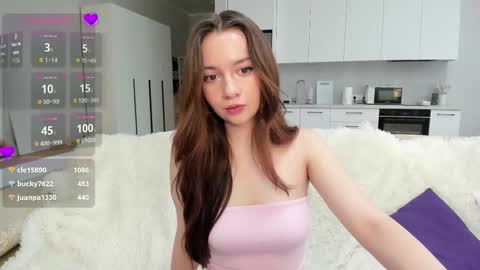 Snapshot of mila_killa chatting on 09-11-25, 12:44 Lilli online show from 09-11-25, 12:44