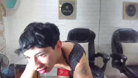 Snapshot of mila_leon chatting on 10-02-25, 03:13 Mila online show from 10-02-25, 03:13