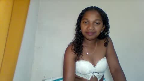 mila_lunah online show from 04-11-26, 02:21