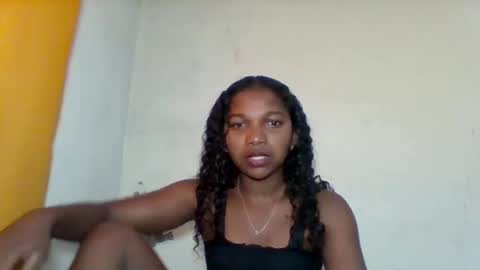 mila_lunah online show from 04-29-26, 03:43