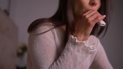 Snapshot of mila_may_ chatting on 12-21-24, 02:52 mila may online show from 12-21-24, 02:52