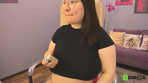 Snapshot of mila_melody chatting on 02-15-26, 07:27 mila_melody online show from 02-15-26, 07:27