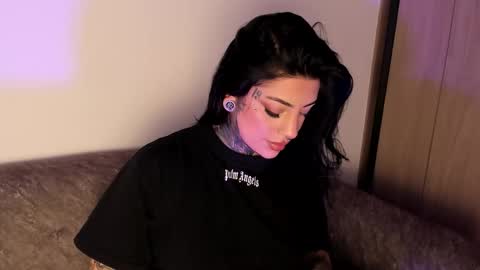     online show from 02-03-26, 12:31