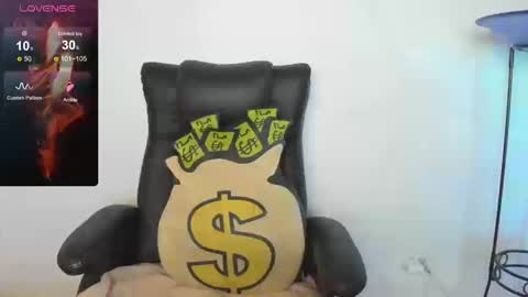 Snapshot of mila_paramo chatting on 03-12-26, 01:23 Camila online show from 03-12-26, 01:23