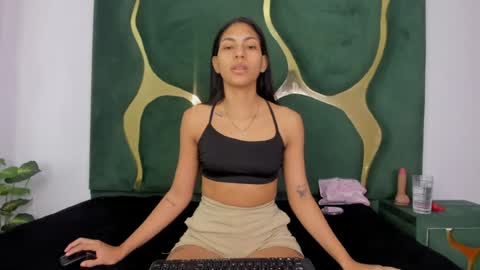 Snapshot of mila_petiteasm chatting on 06-20-26, 12:30 mila_petiteasm online show from 06-20-26, 12:30