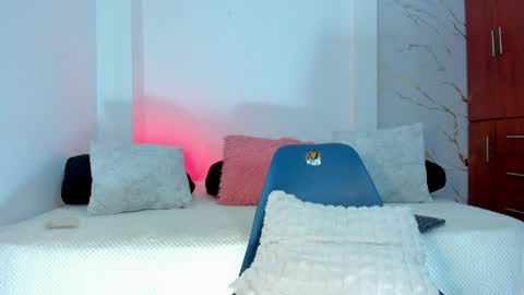 martina online show from 04-28-26, 02:27