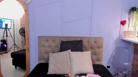 Mila and samy online show from 11-16-25, 11:38