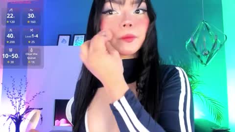 Mila online show from 09-18-25, 11:23