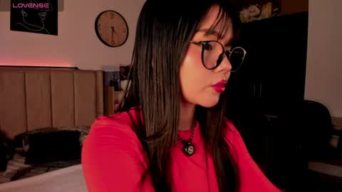 Mila online show from 07-10-26, 12:30