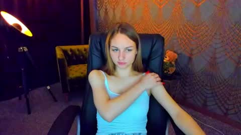 Milla online show from 06-25-26, 06:29