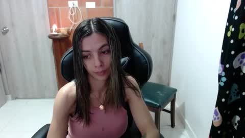 Snapshot of milacoxx8819 chatting on 01-31-25, 02:48 milacoxx8819 online show from 01-31-25, 02:48