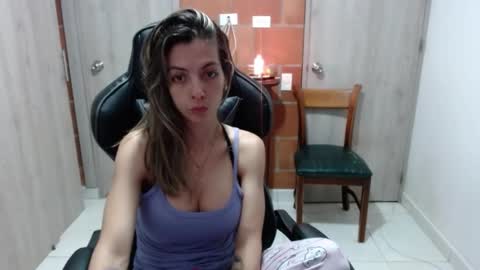 Snapshot of milacoxx8819 chatting on 03-11-25, 01:16 milacoxx8819 online show from 03-11-25, 01:16