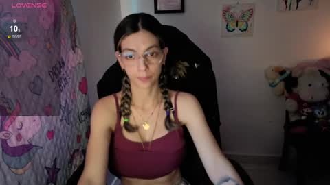 Snapshot of milacoxx8819 chatting on 09-09-25, 06:07 milacoxx8819 online show from 09-09-25, 06:07