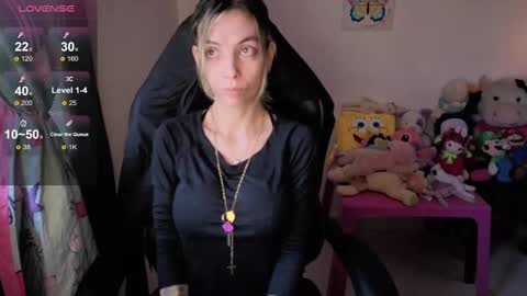 Snapshot of milacoxx8819 chatting on 09-13-25, 03:34 milacoxx8819 online show from 09-13-25, 03:34