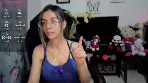 Snapshot of milacoxx8819 chatting on 09-19-25, 01:40 milacoxx8819 online show from 09-19-25, 01:40