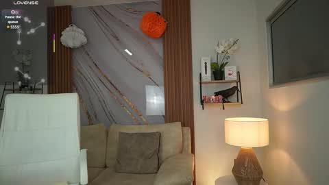 milacrave online show from 10-29-25, 11:34