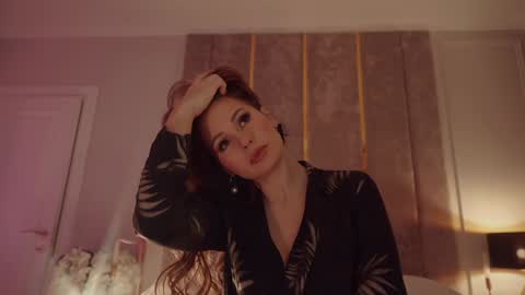        online show from 12-19-25, 05:42