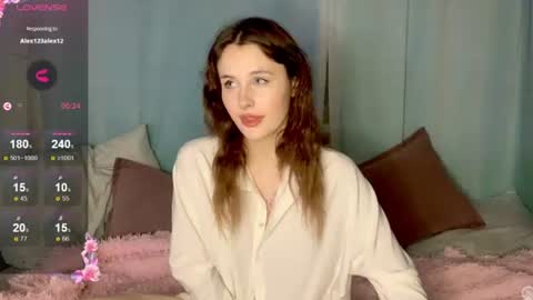 Mila online show from 06-25-26, 11:31