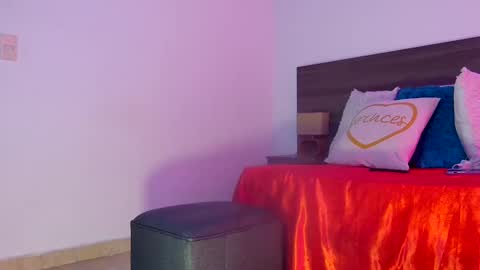 mila online show from 11-06-25, 06:42