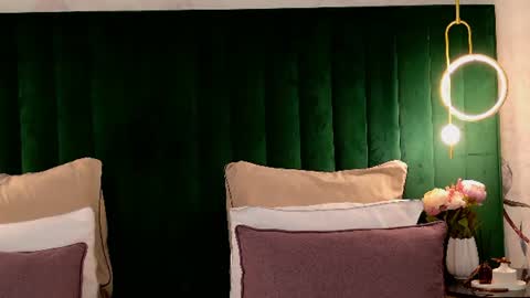 milaleoneli online show from 07-08-26, 02:32